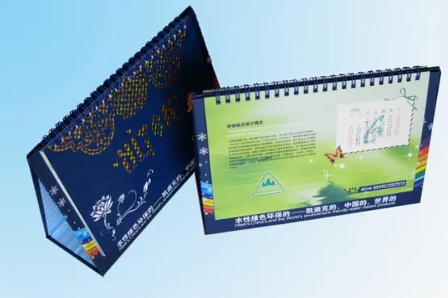 CMYK Печатный рекламный календарь стола 300 гм Новый год Бумажный календарь
